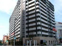 アンピール千早駅前通り