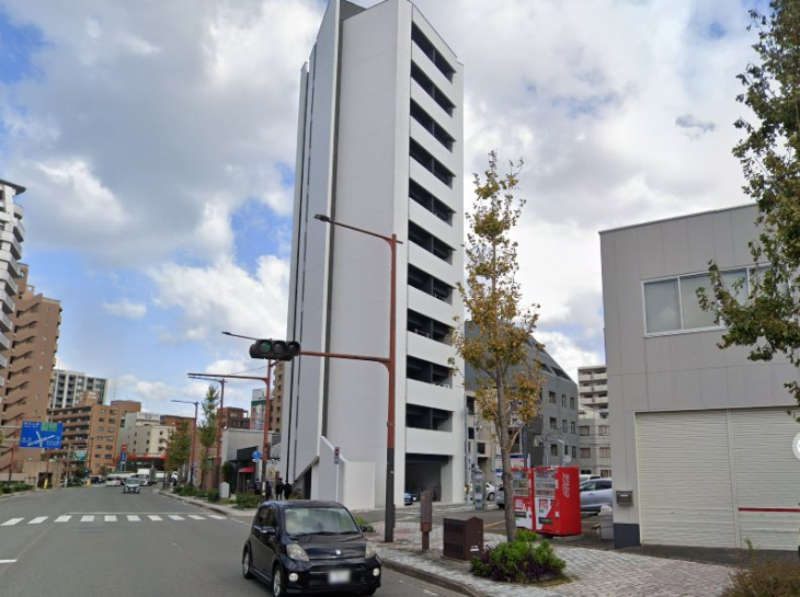 C CHARMANT HAKATAのサムネイル